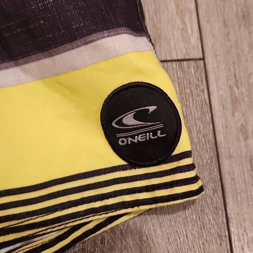 Oneill Shorts - Picture 2 of 6